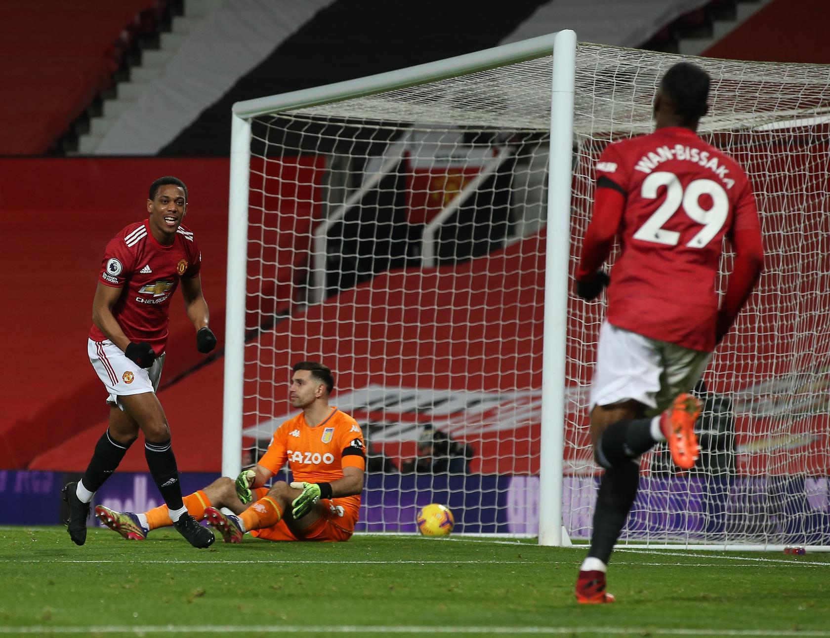 United 2 Aston Villa 1