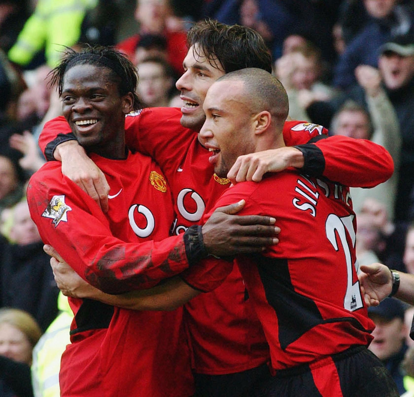 Everton 3 United 4