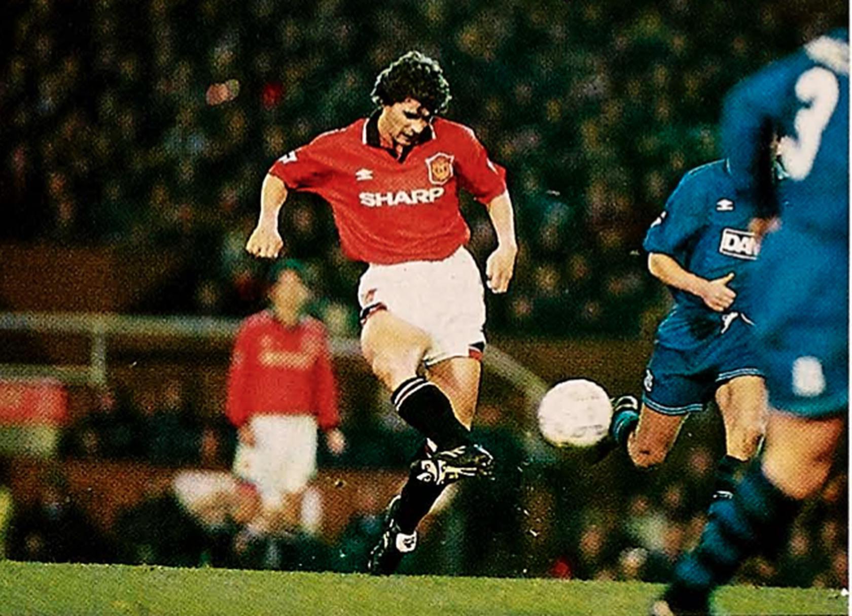 United 2 Everton 0