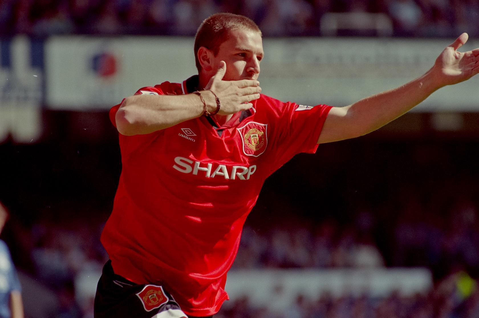 Everton 2 United 3